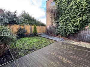 Photo 17- click for photo gallery